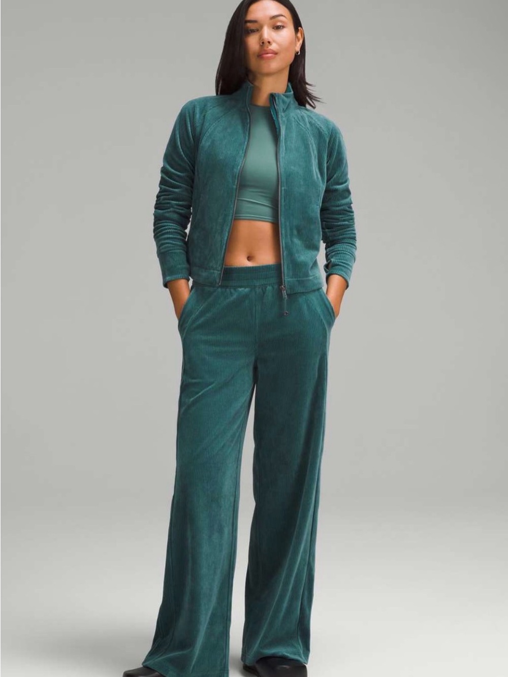 Lululemon Scuba Mid-Rise Wide-Leg Pant Velvet Cord Storm Teal size 8